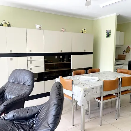Apartment In Nieuwpoort With Sea Views Lägenhet