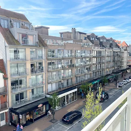 Apartment Mermaid 402 With Location Nieuwpoort
